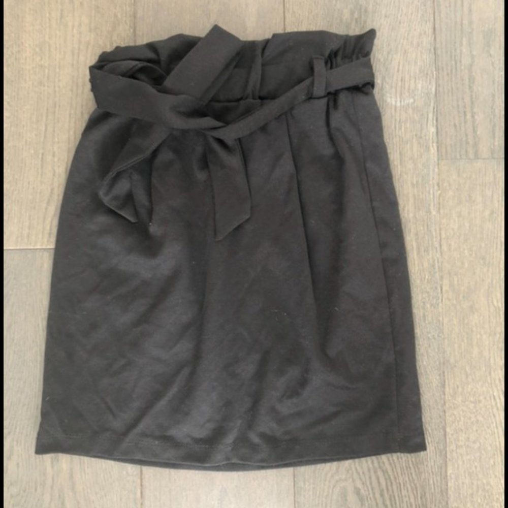 Dynamite Black Paper-bag Waist Skirt